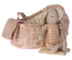 Bunny In Carry Cot, Micro Rose