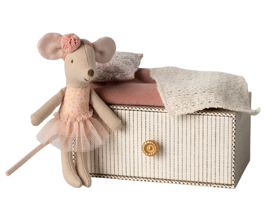 Dance Mouse Daybed, Little Sister